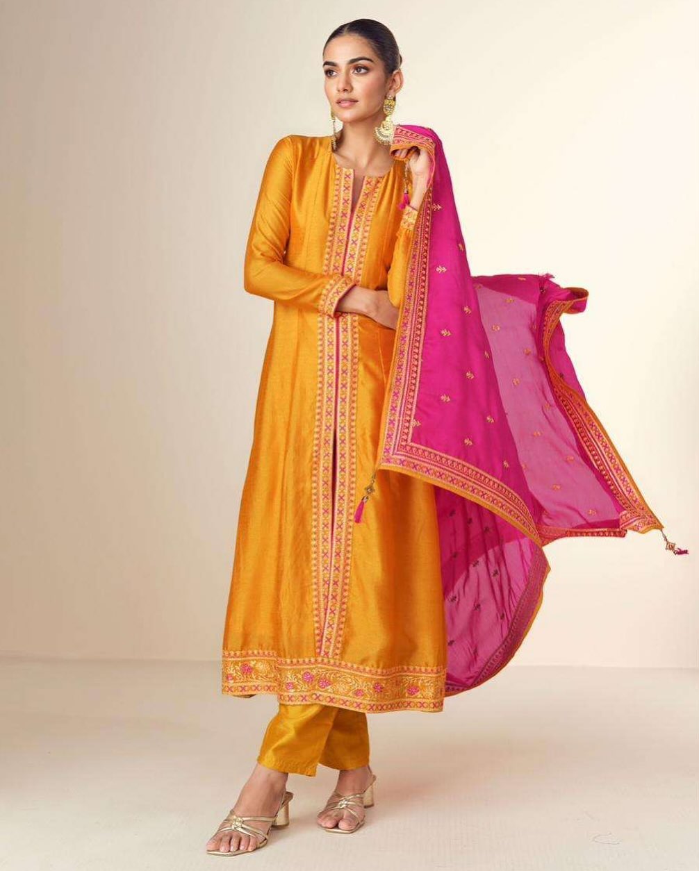 Rang-e-Noor - Handwoven Suit with Intricate Border