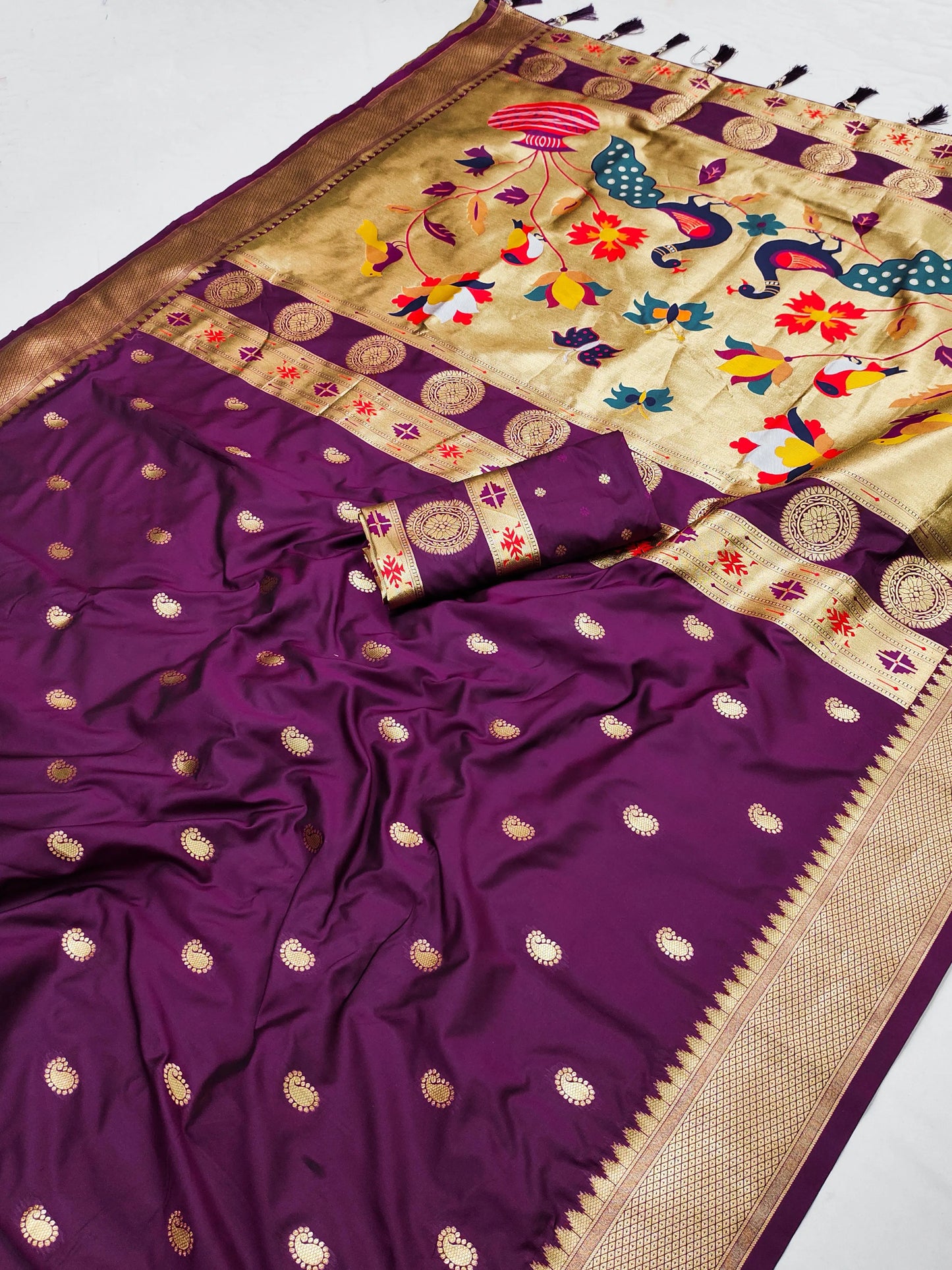 Regal Threads – Paithani Silk Saree with Zari Weaving & Peacock Pallu
