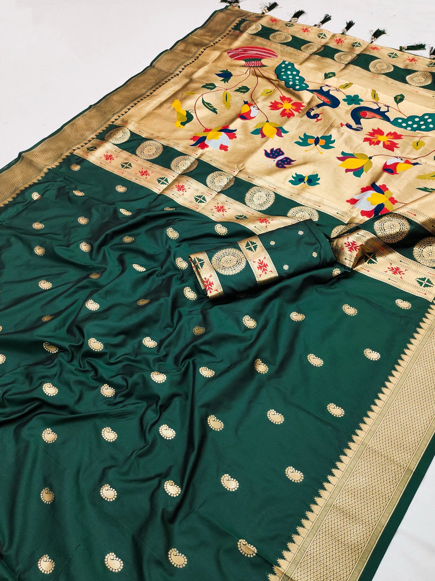Regal Threads – Paithani Silk Saree with Zari Weaving & Peacock Pallu