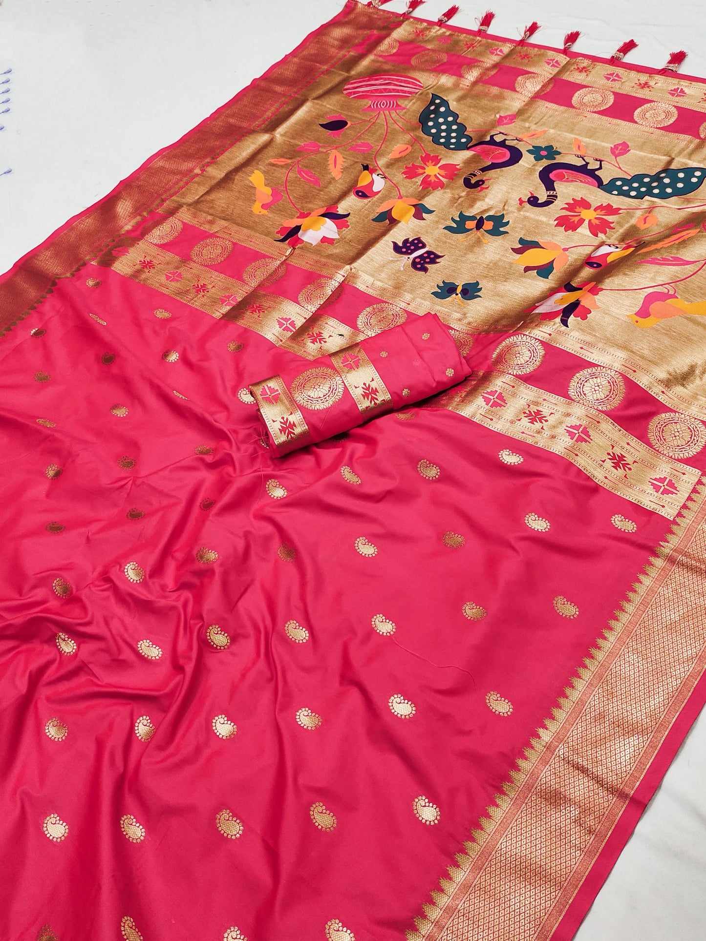 Regal Threads – Paithani Silk Saree with Zari Weaving & Peacock Pallu