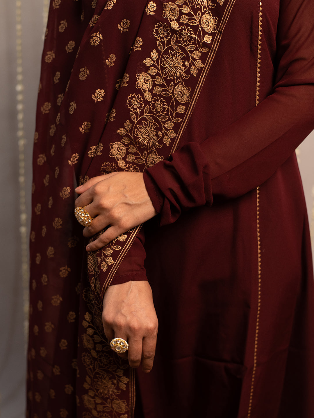 Maroon Elegance – Straight Kurta Set with Gold Foil Dupatta