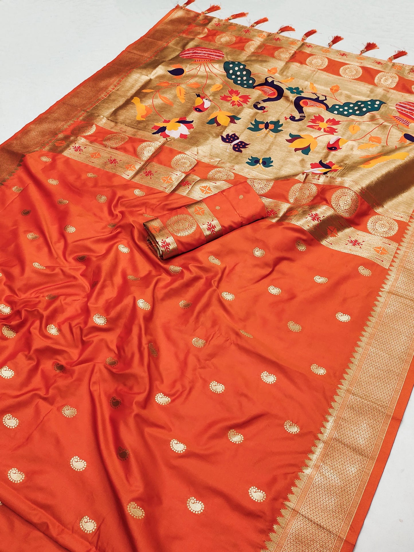 Regal Threads – Paithani Silk Saree with Zari Weaving & Peacock Pallu