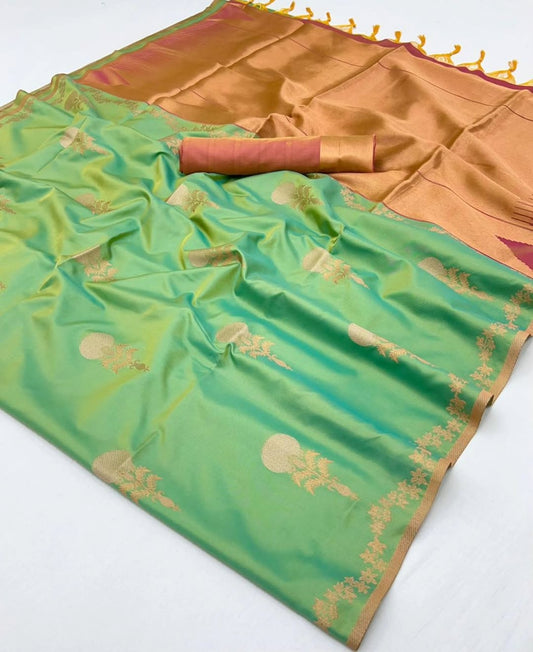Emerald Glow - Two-Tone Handloom Silk Saree with Contrast Pallu