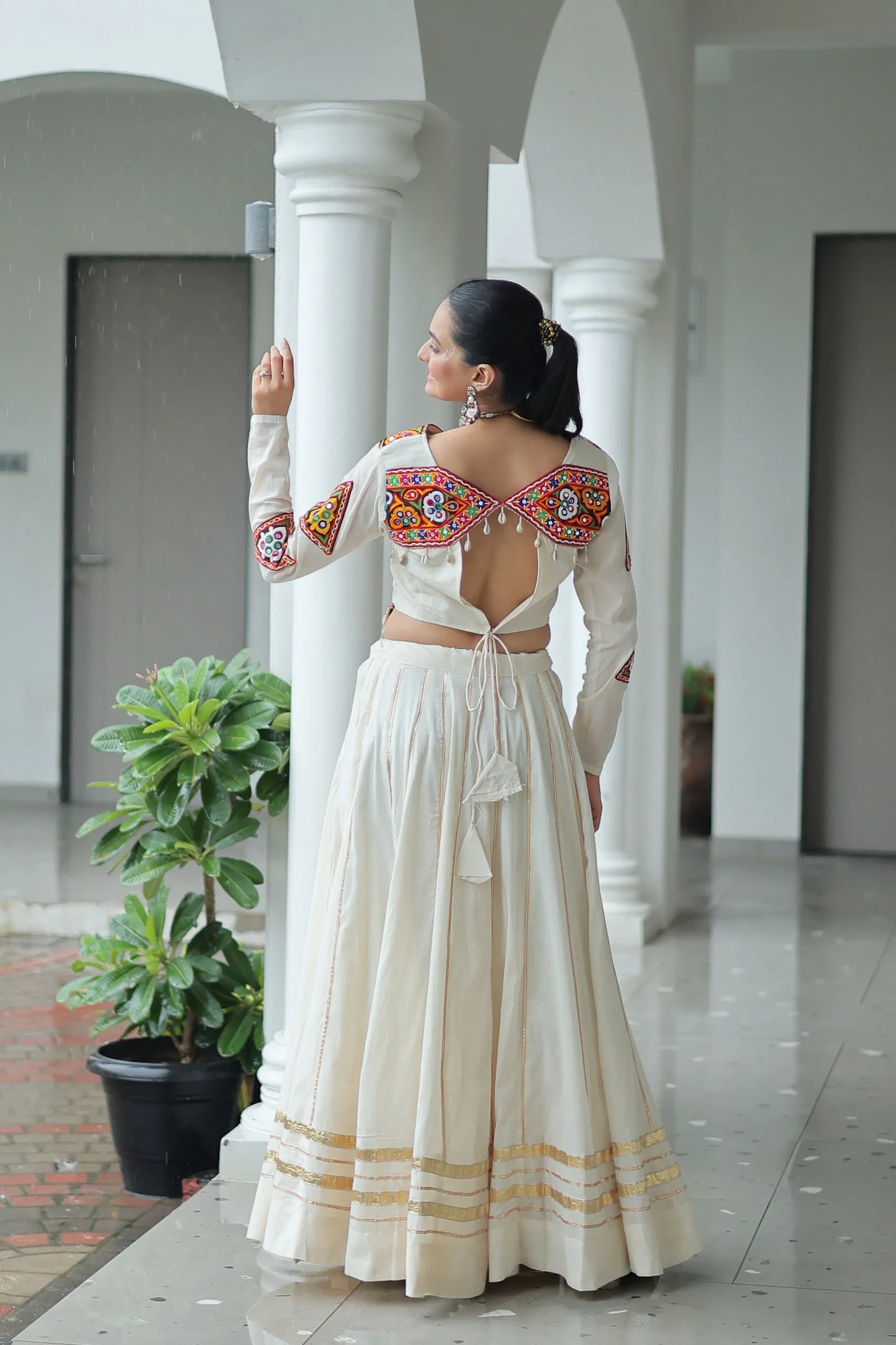 Garba Glow - Kora Cotton Kutchi Gamthi Lehenga Ensemble