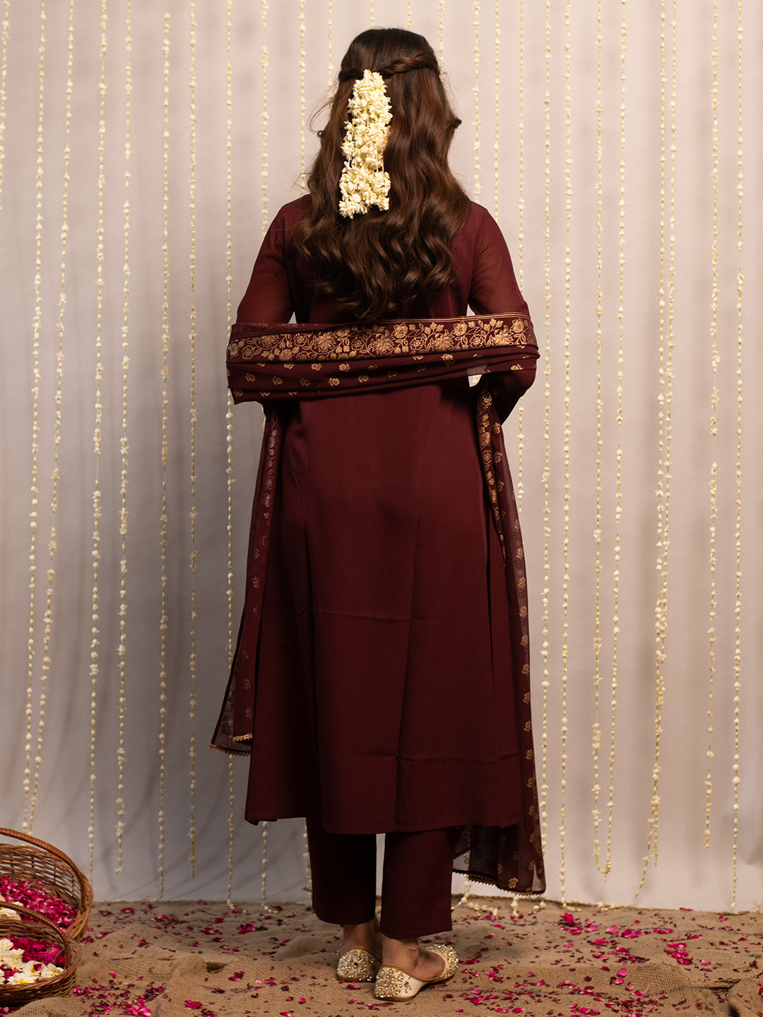 Maroon Elegance – Straight Kurta Set with Gold Foil Dupatta